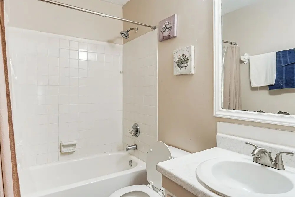 5 Mi to Fort Bragg: Family Gem Near Parks & Trails