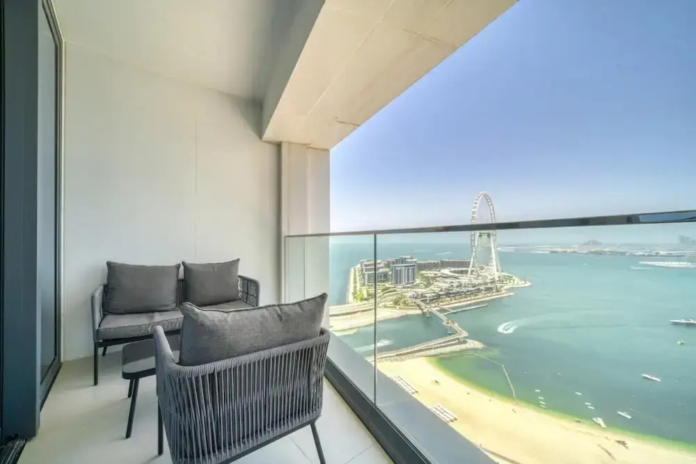 Serene Beachfront Ain Dubai View at Address JBR