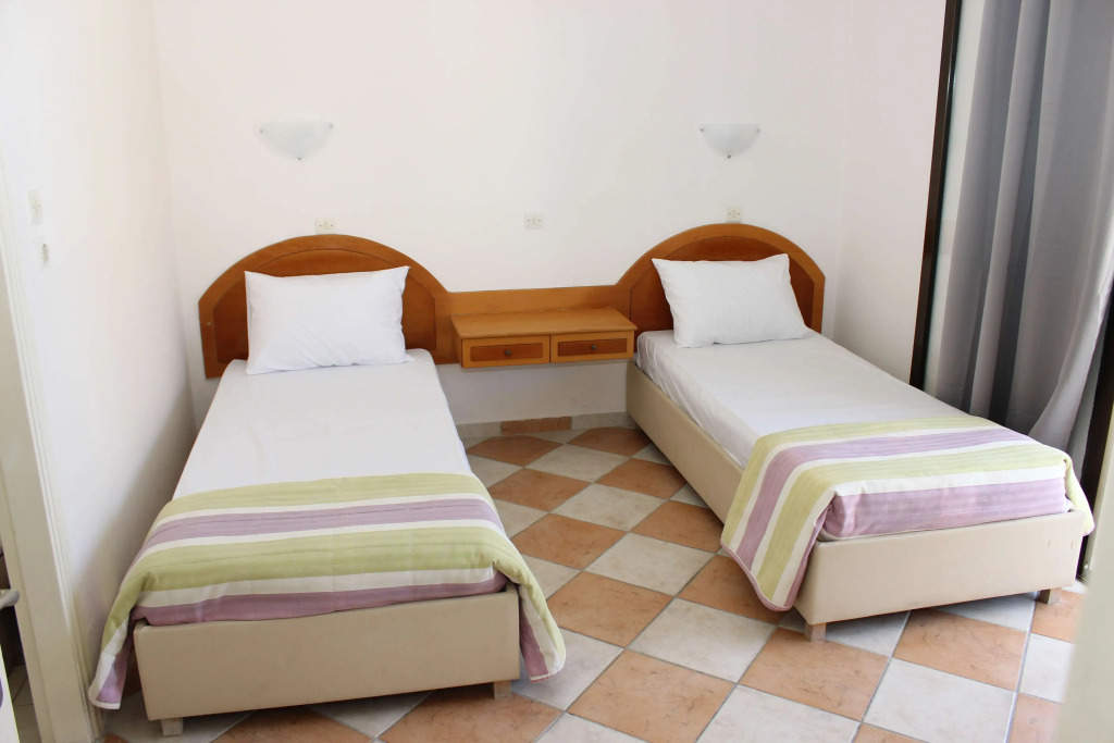 Paralia studios