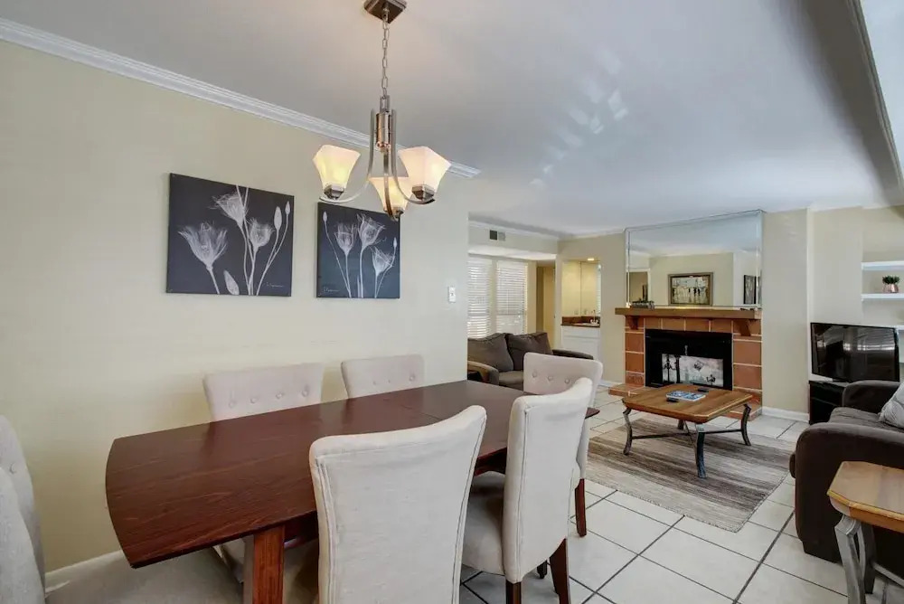 AustinStays 3 Bedroom Downtown Suite