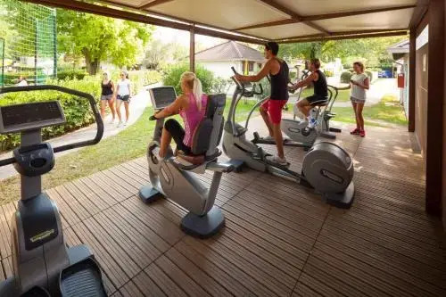 Los Nidos Holiday Resort Bungalows