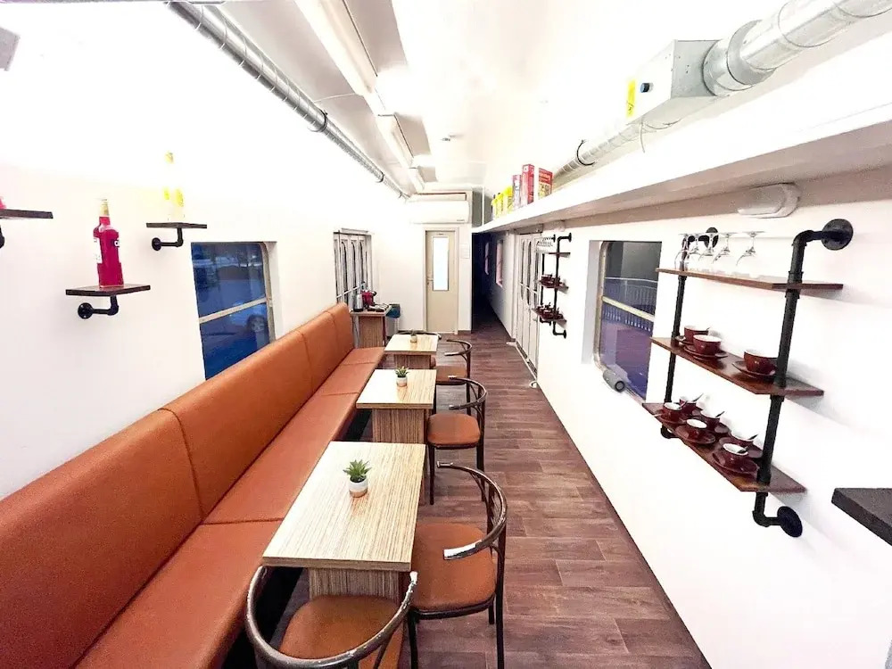 Übernachtung im nostalgischen Bahnwaggon