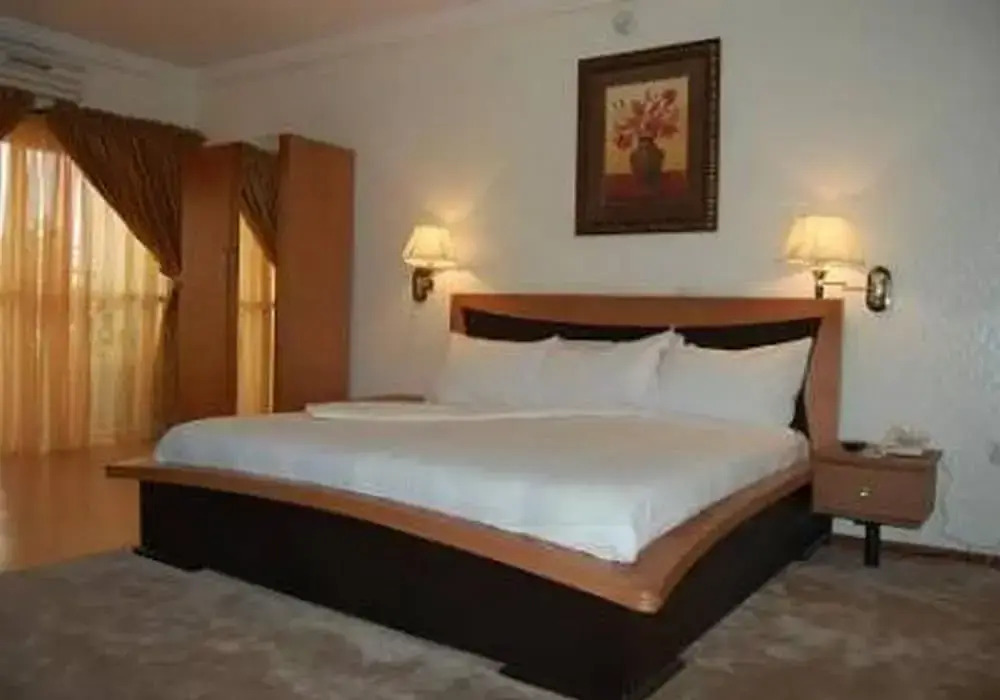 Francinesplace Hotel