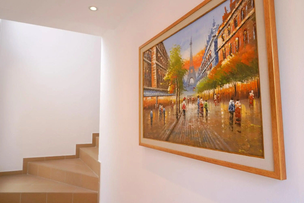 Shushi's Central Studio Apartment