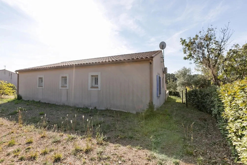 Sunny Roquebrun Getaway