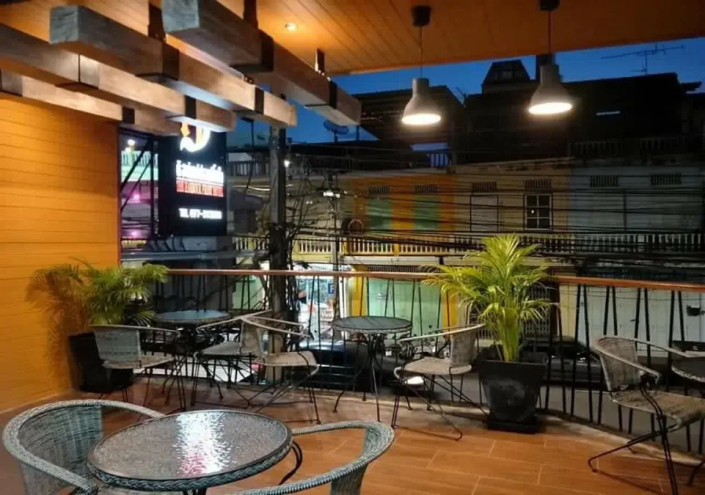 The Harbour Front Hotel