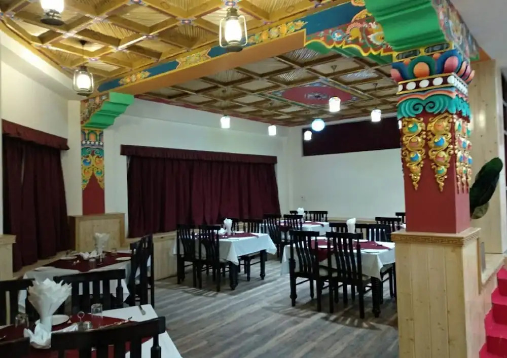 Hotel Grand Willow