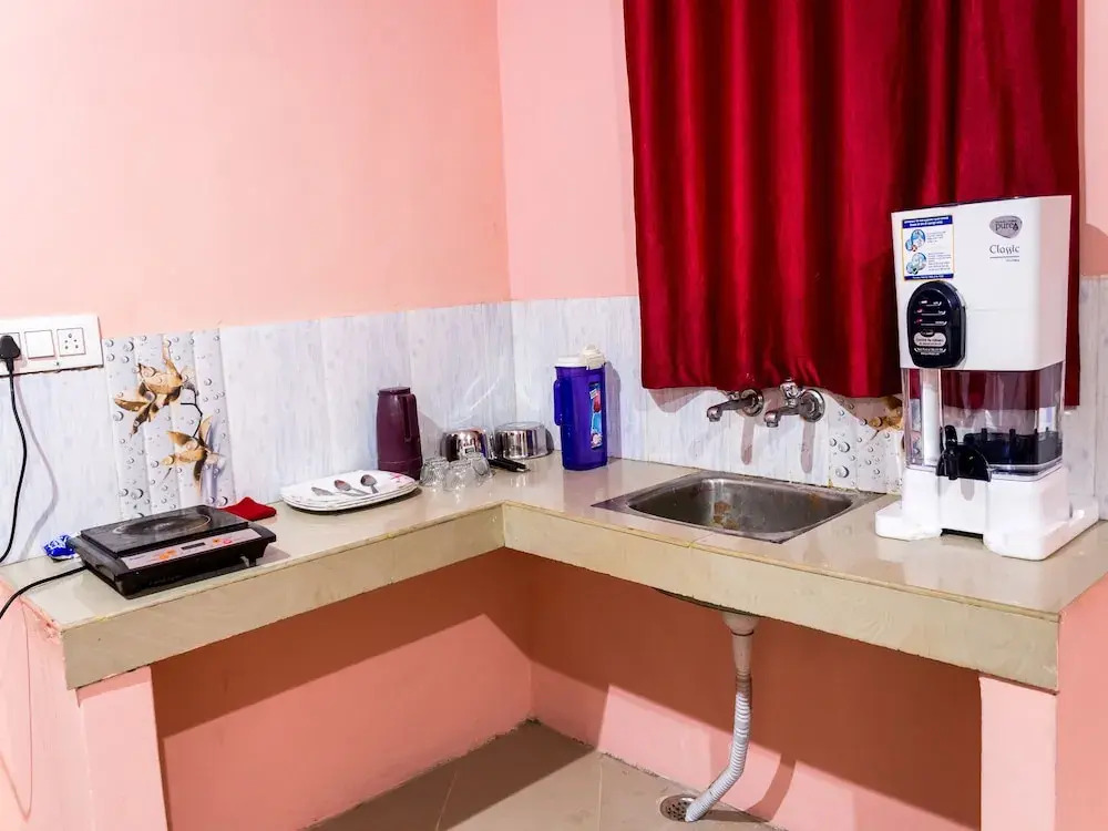 OYO 13846 Home Cozy Studio Naddi