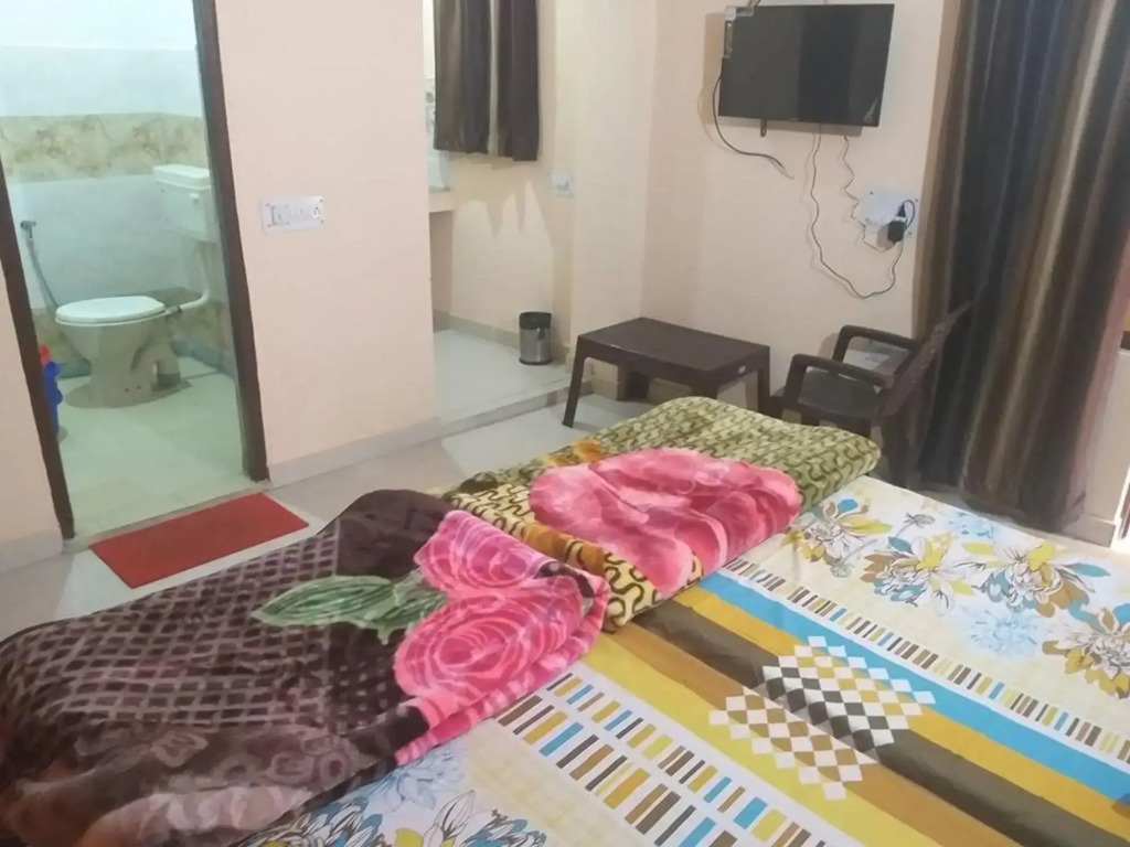 Shiv Guest House