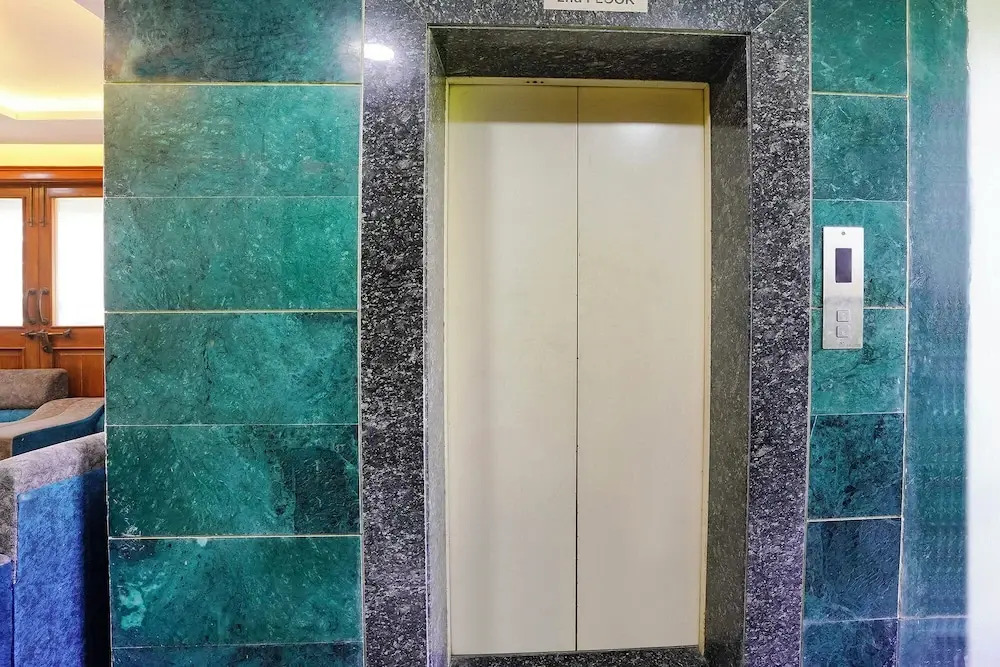 FabHotel Sheen Residences