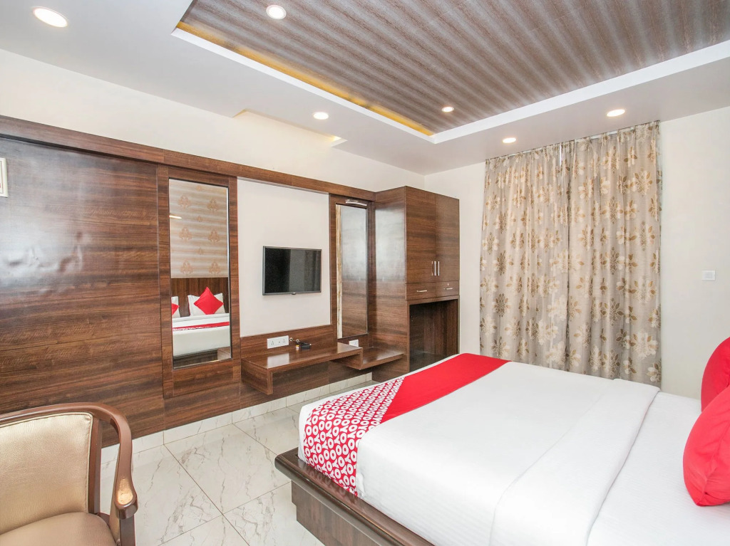 Capital O 15950 J K Residency