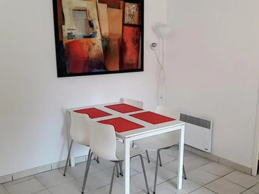 Appartement Bormes-les-Mimosas, 2 pièces, 4 personnes - FR-1-610-68