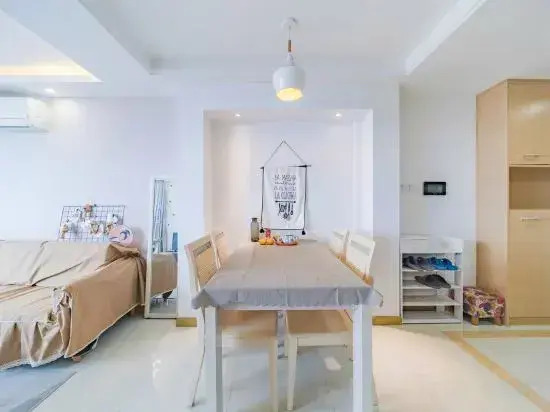 Ruili Apartment