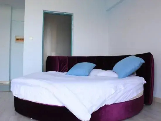 Lianyungang Bi Hai silver sand Theseas Apartments Hotel