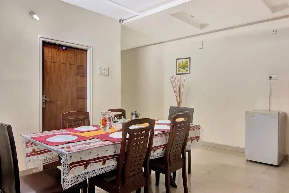 OYO 20009 SilverKey Gachibowli