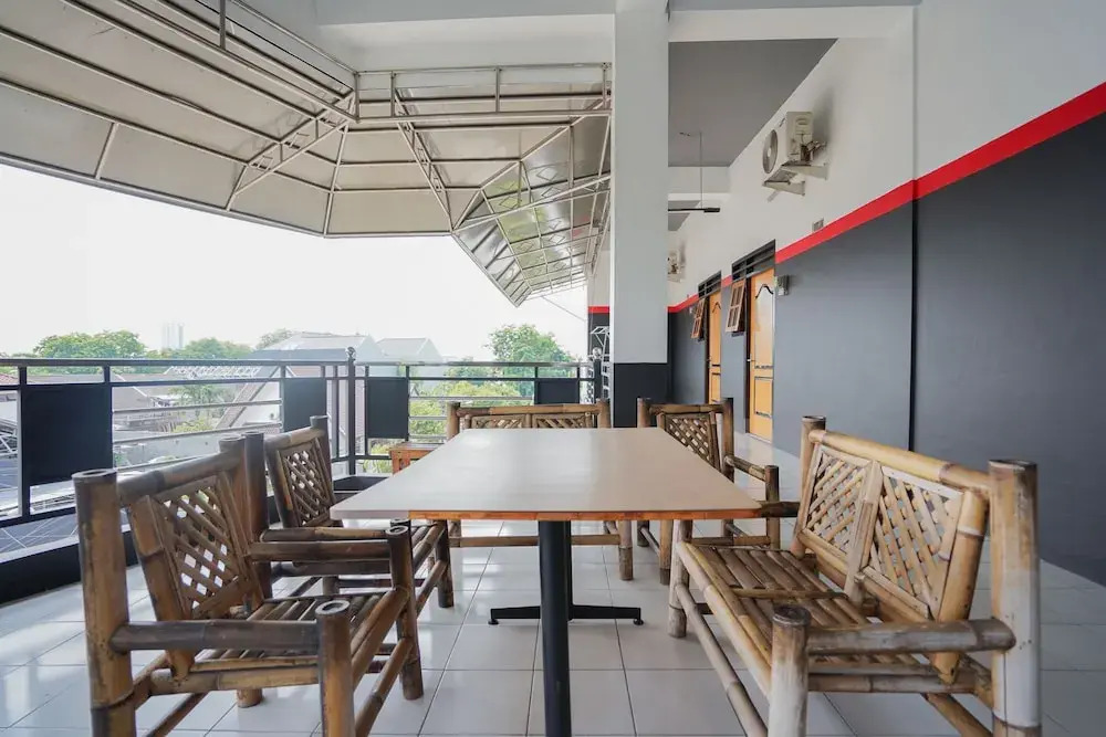 OYO 1624 Panjang Jiwo Residence