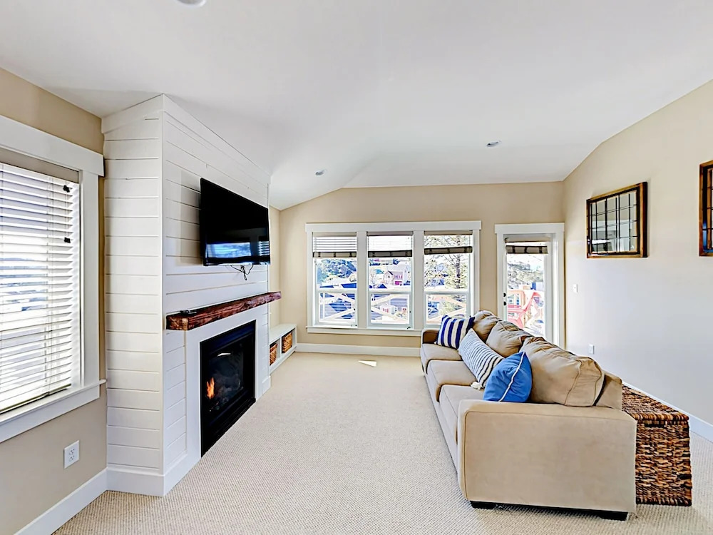 2539 Lincoln City - 3 Br Home