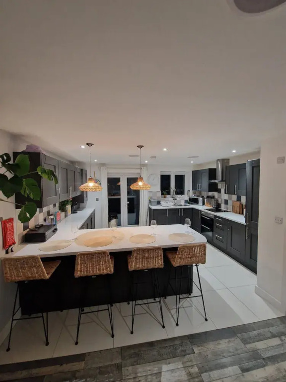 Charming 3-bed House in Newquay
