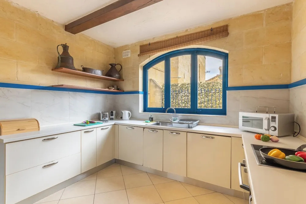 Dionisia Gozitan Villa and Pool
