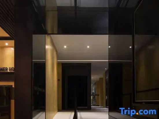 Sfeel Designer Hotel (Chengdu Jiuyan Bridge Shop)