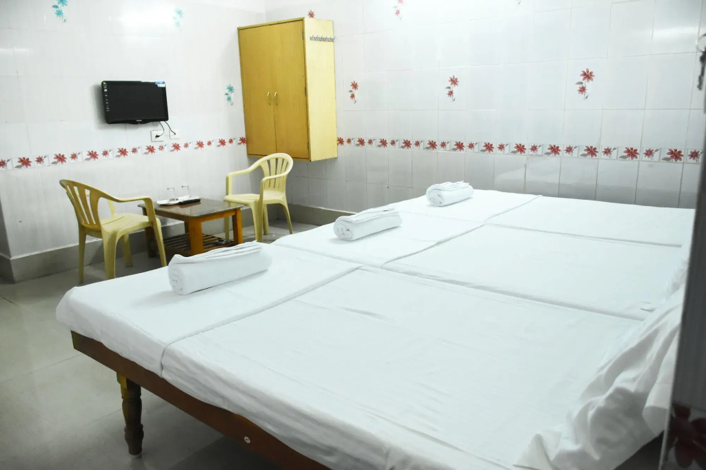 Hotel Govindh Heights