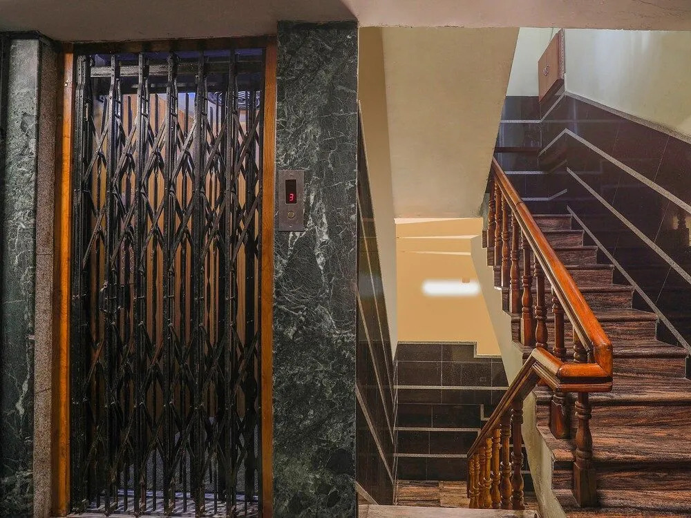 Hotel O Hanuman Pet Near Railway Station