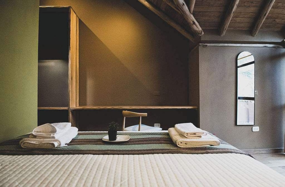 w Peaceful 2BR Riverside Villa in Sacred Valley