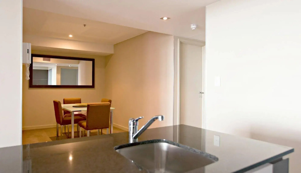 Adelaide Dress Circle Apartments - North Terrace