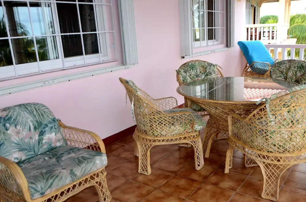 Miramar Suites