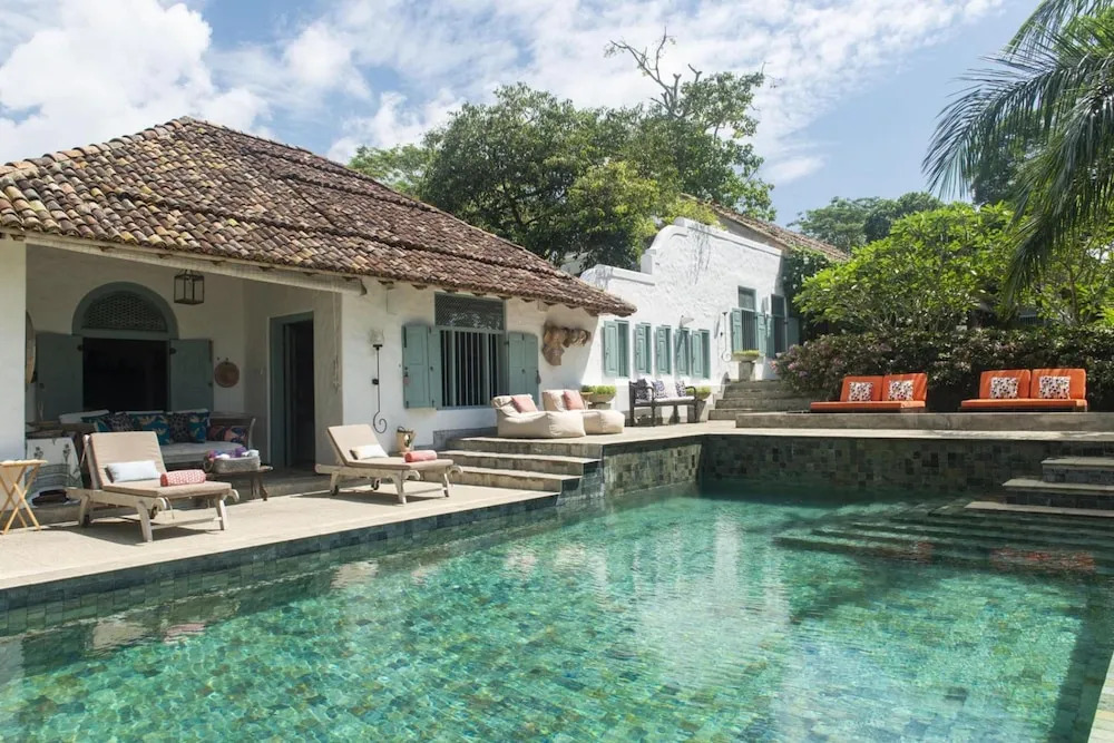 08 Acre Private Tea Estate Close To Galle