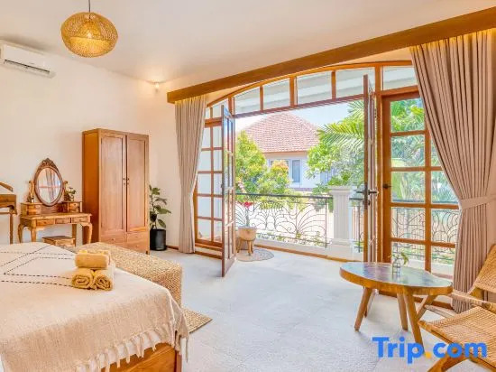 Villa San Diego - 4BR w Private Pool & Garden