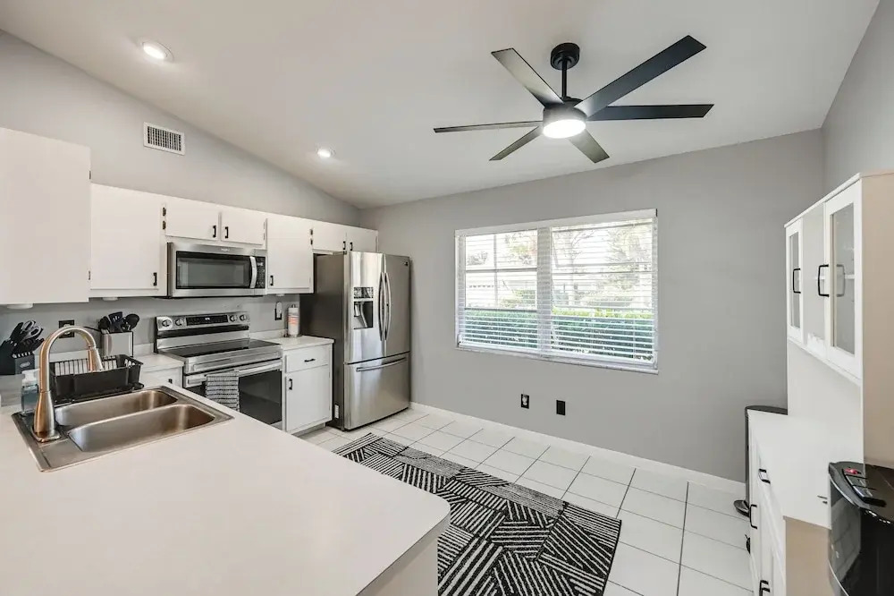 Private Hot Tub & Yard: Bright Bonita Springs Home
