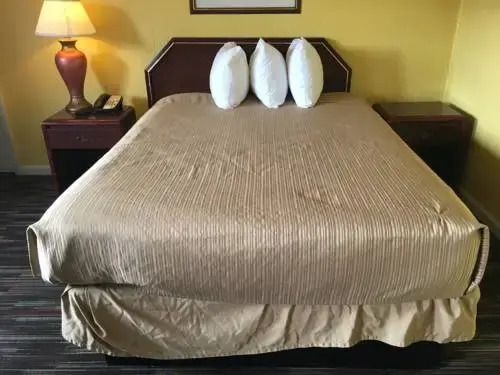 Royal Inn - Calhoun