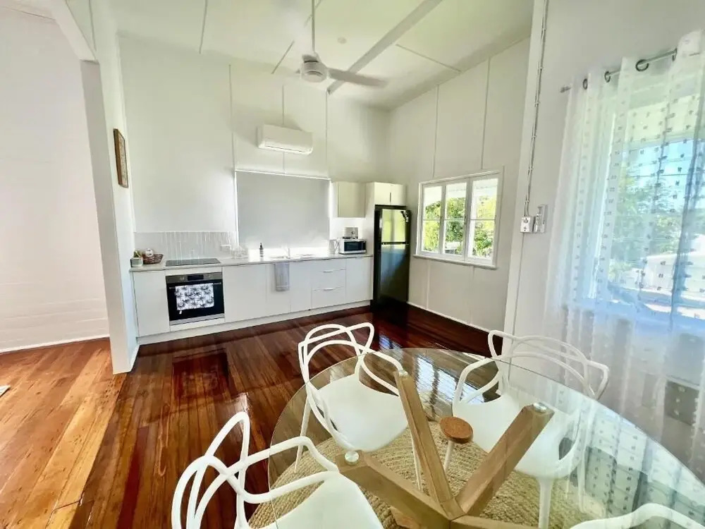 Townsville Suites