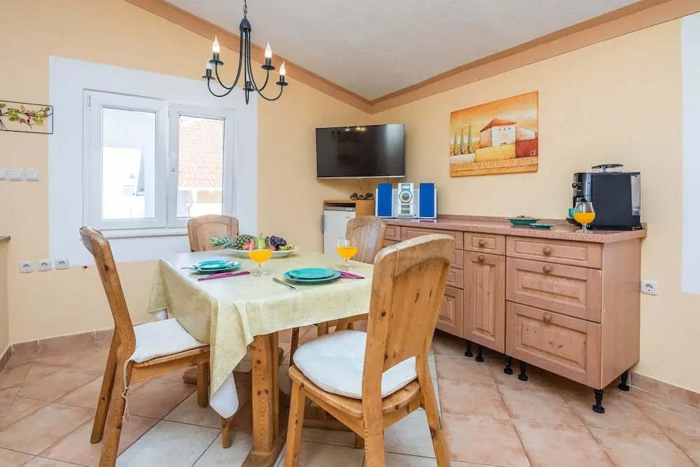 Apartments Loncar