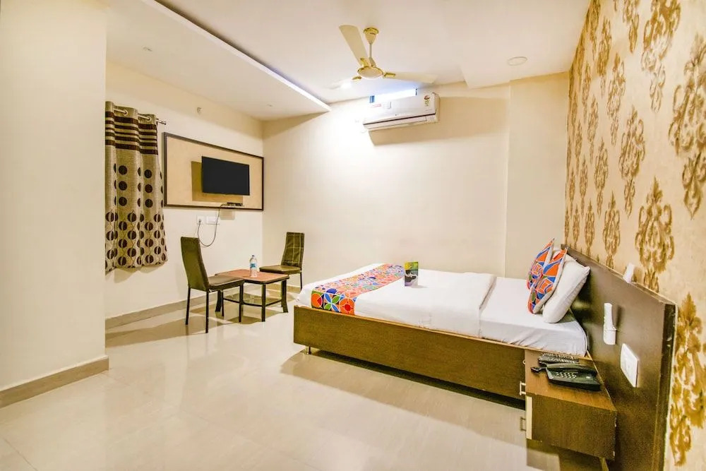 FabHotel SVS Luxury Rooms