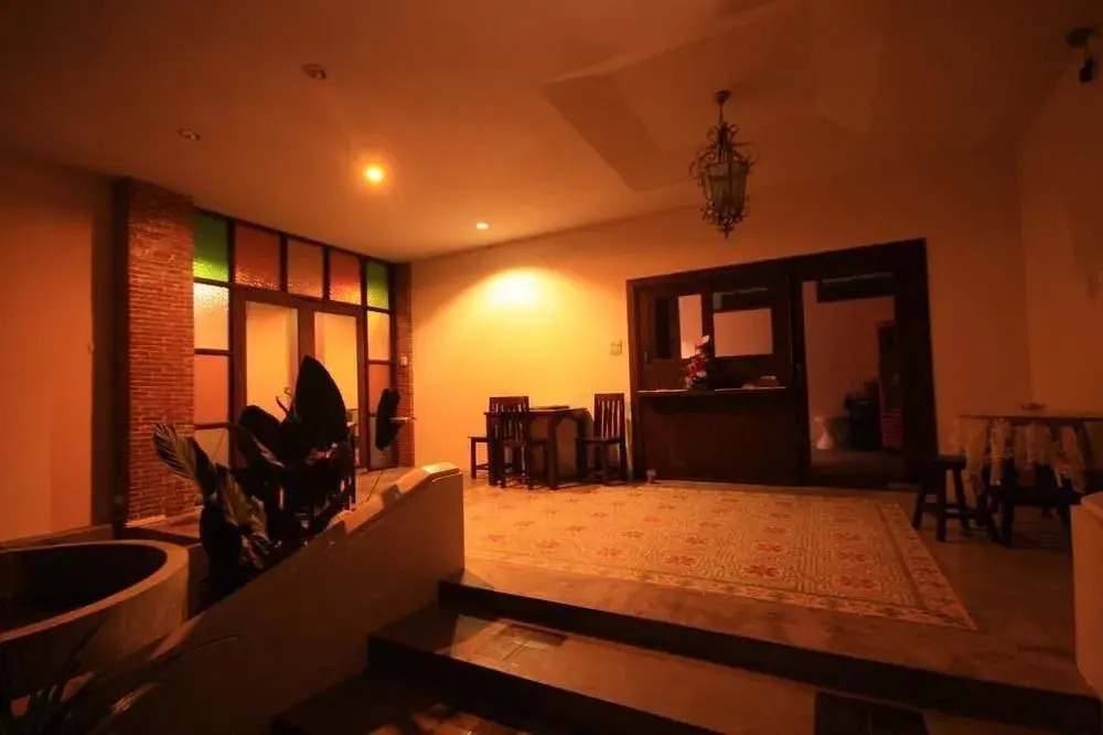 K House Apartment