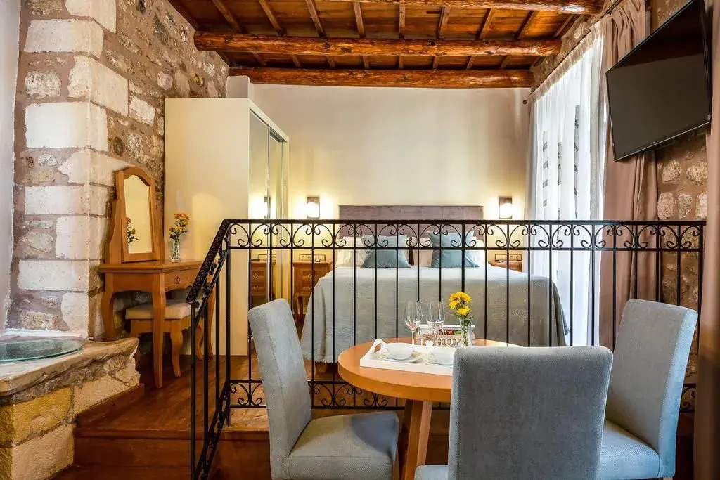 Phaedra Suites