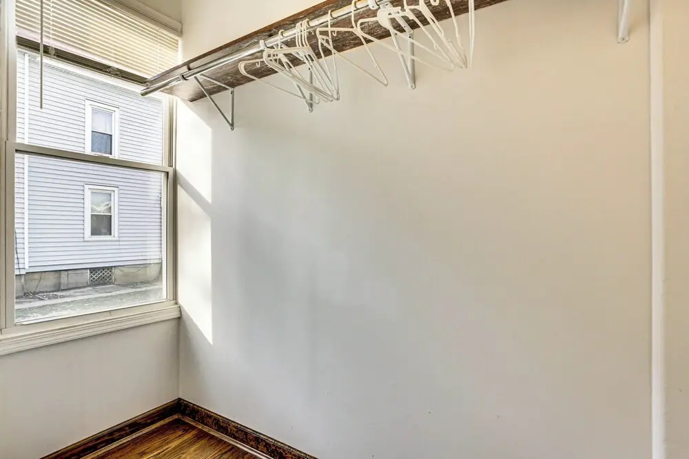 6 Mi to Dtwn Cincinnati: Dog-friendly Apt w/ Yard