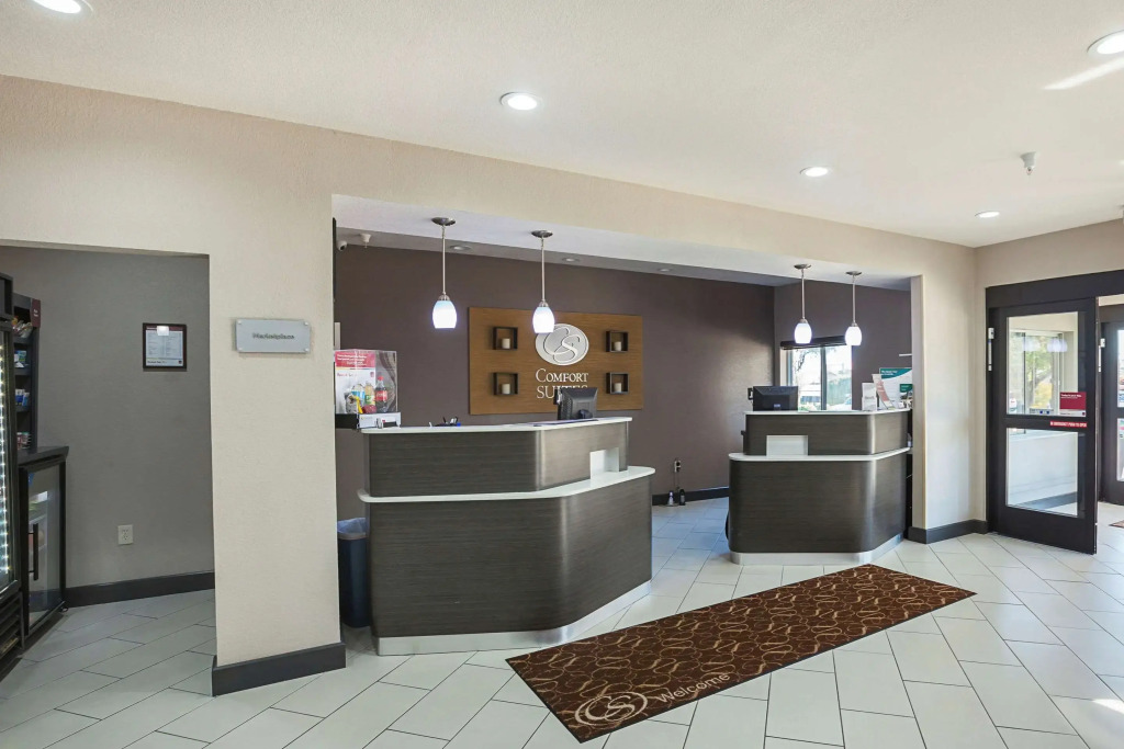 Comfort Suites Lewisville - Dallas