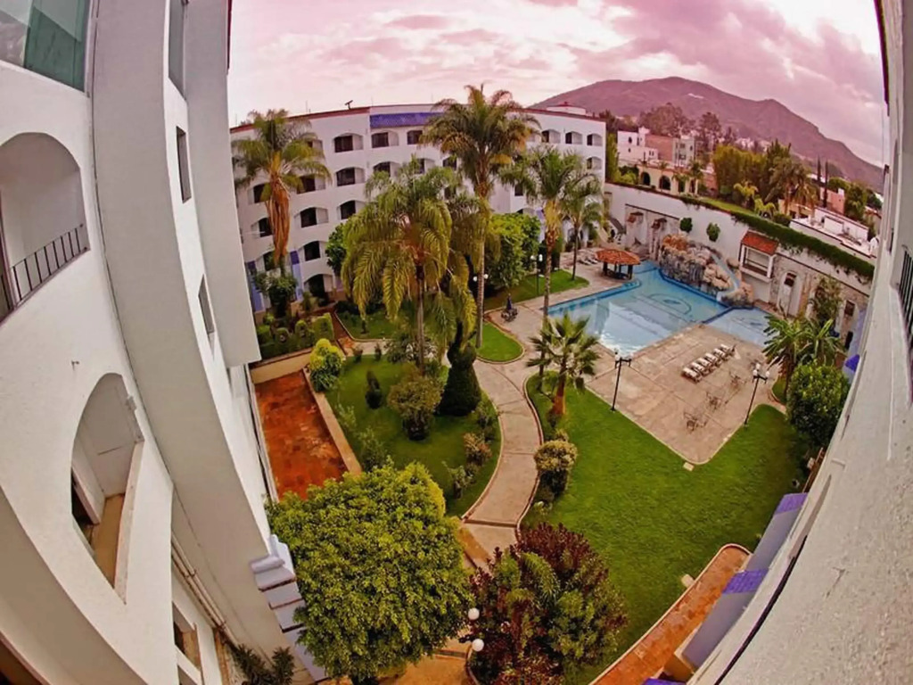 Hotel Gran Plaza & Convention Center
