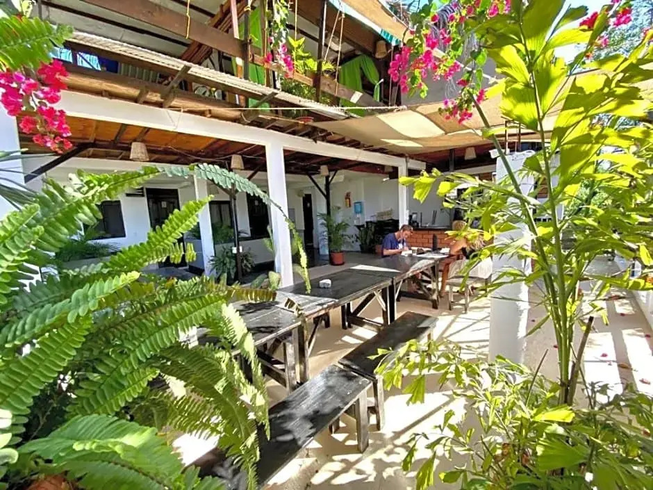HOSTAL CHAAK - Hostel