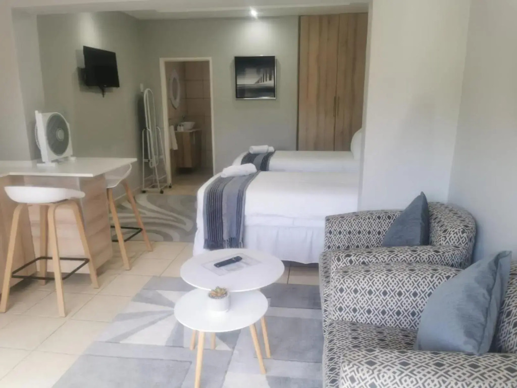 Comfort e Casa Lodge Near OR Tambo Airport