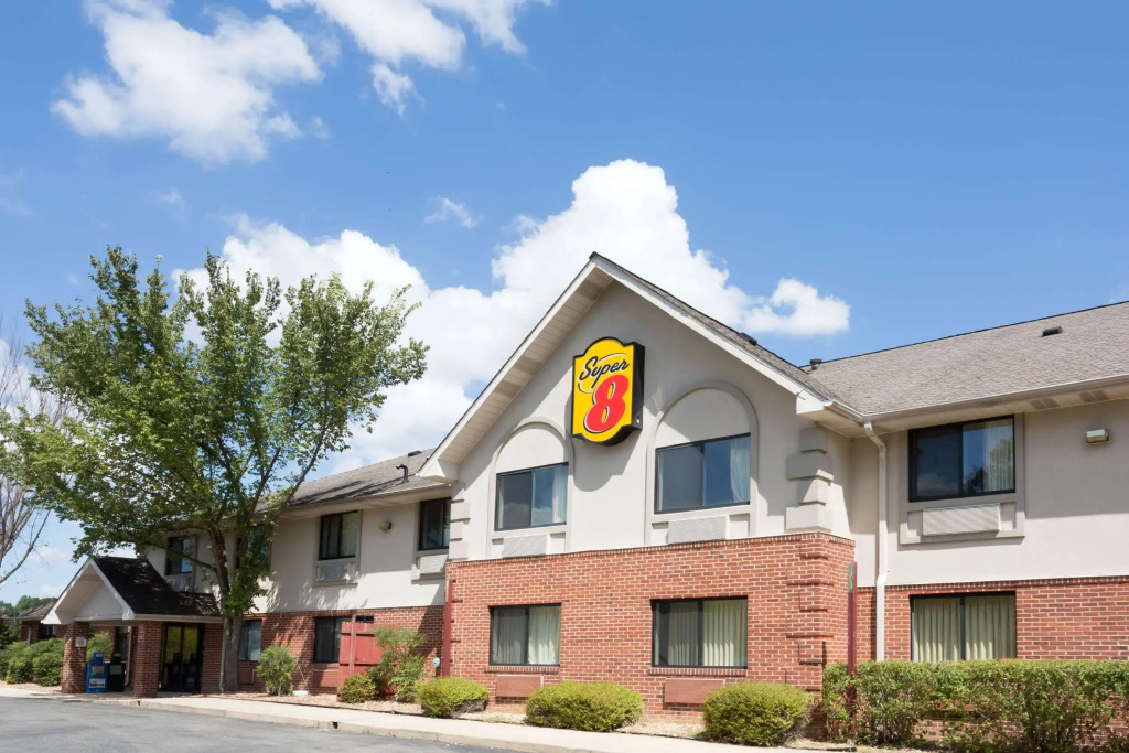 Super 8 By Wyndham Prince Frederick