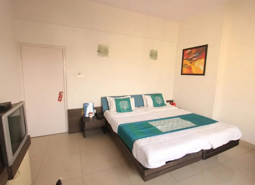 OYO 1279 Tex Palazzo Hotel