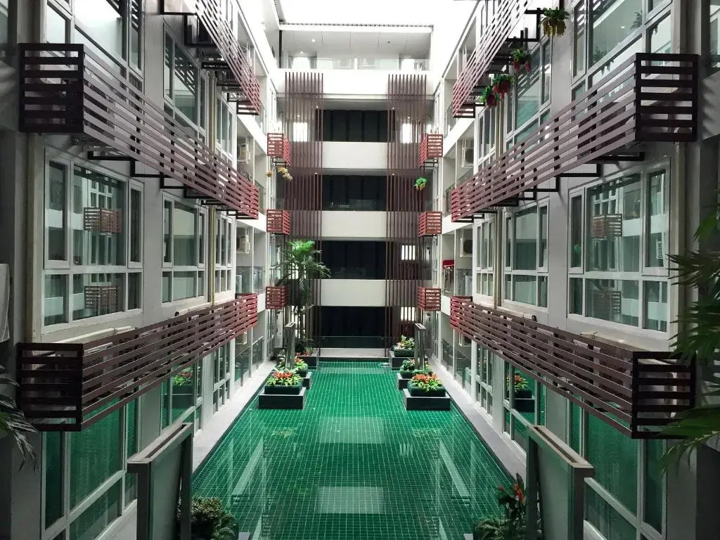Cozy Studio Walk to BTS Free Wi-Fi Great Location