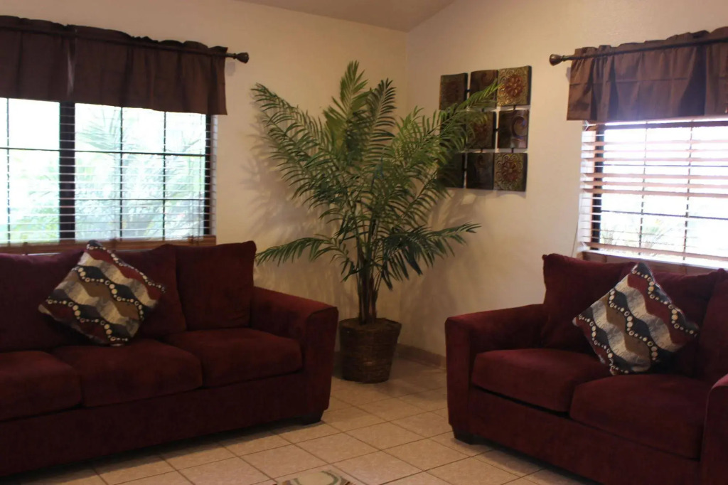 OCairns Inn and Suites