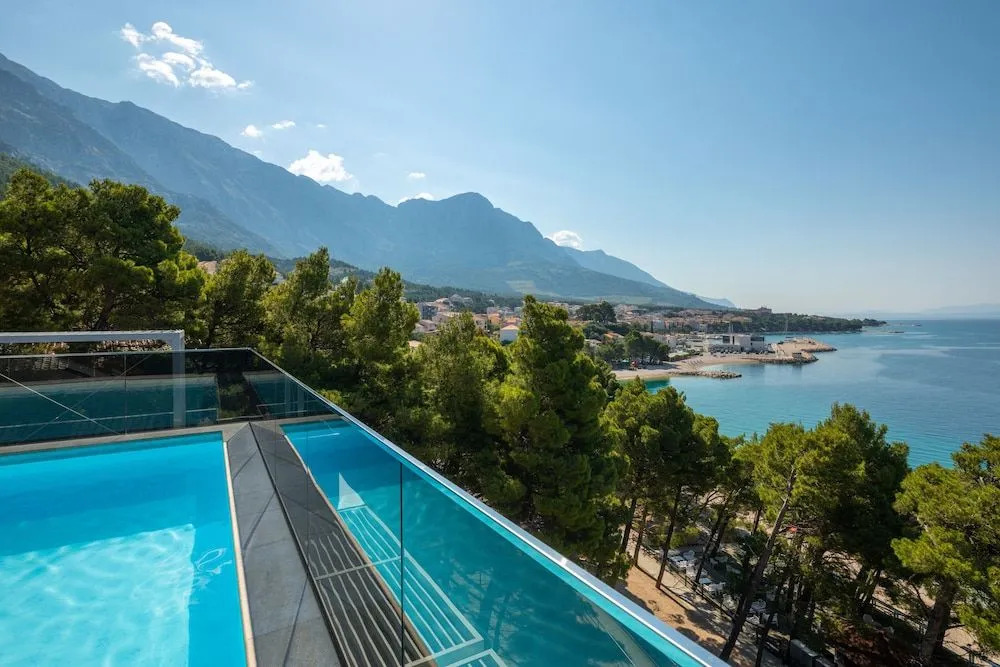 Noemia Apartments