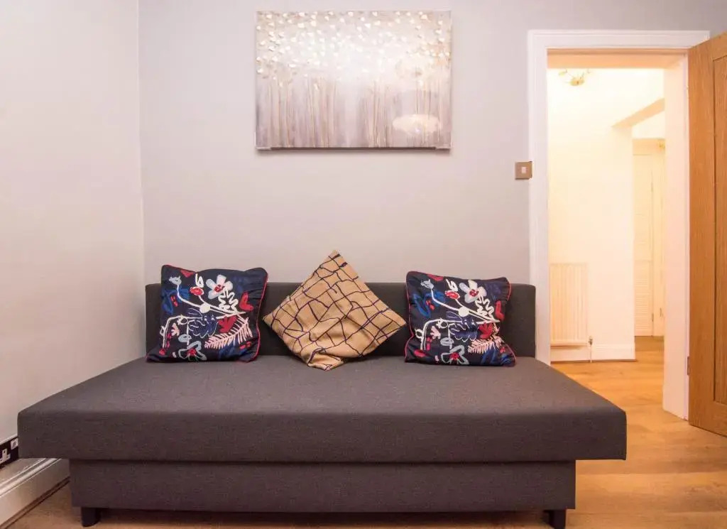 427 - Salmond Place Apartment