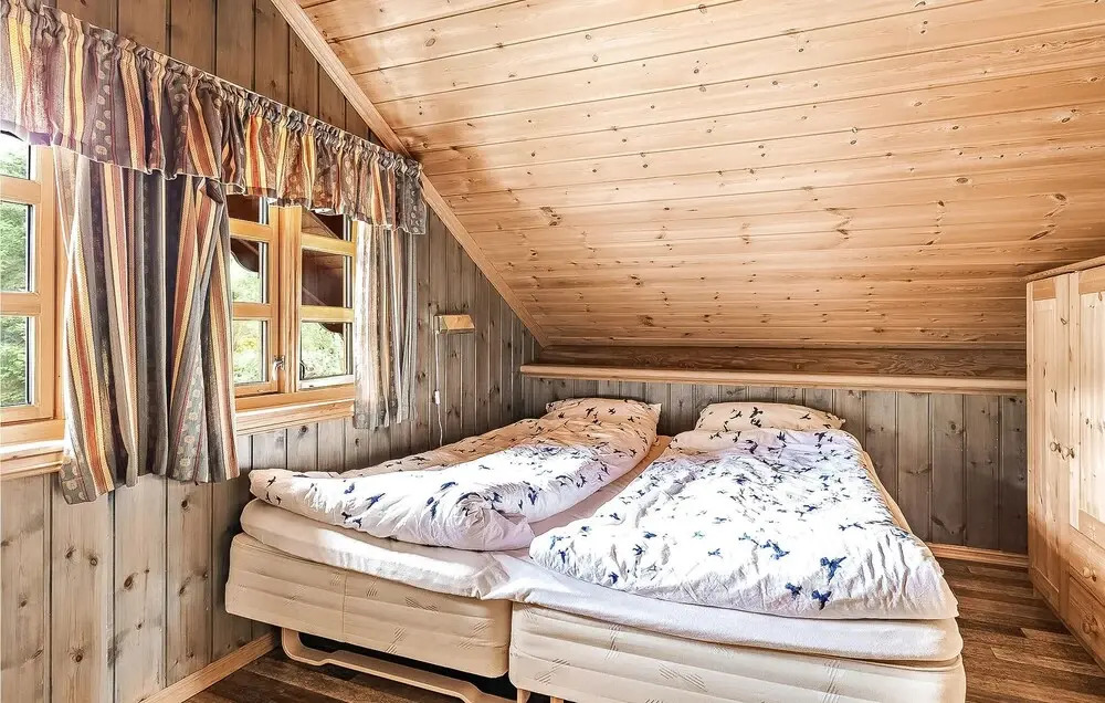 Nice Home In Etne With Sauna